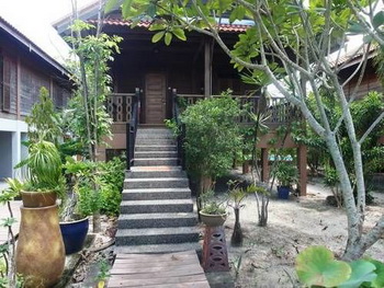 Langkawi, Panji Panji Tropical Wooden Home